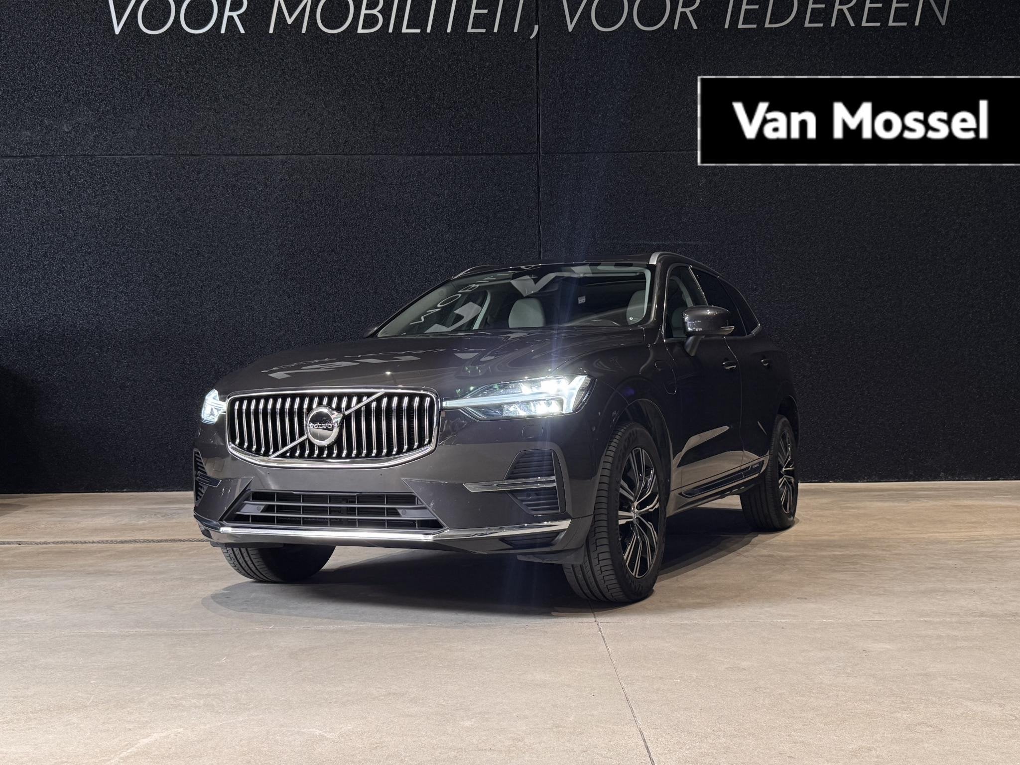 Volvo XC60 T6 Recharge 4x4 Geartronic Inscription, 12 kWh, Argent ou Gris, Electronic Stability Program (ESP), 2169 kg