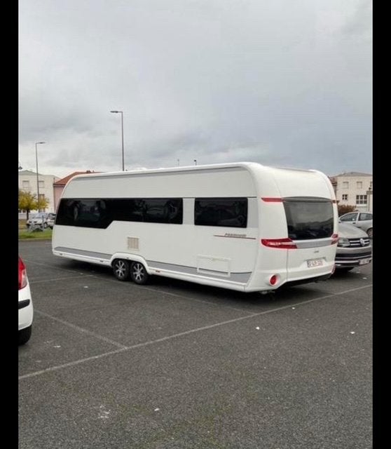 Caravan Hobby sta in Spanje Torrevieja, Ringverwarming, Rondzit, Hobby, Particulier