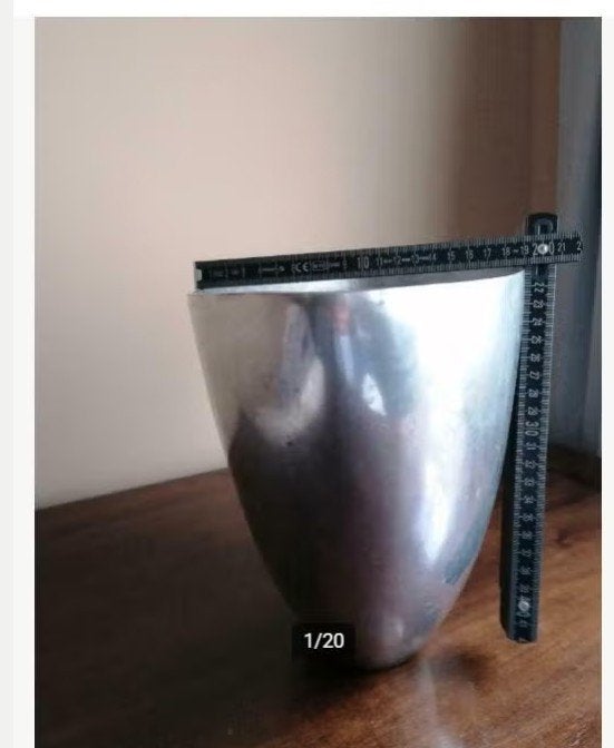 vase métal forme original look acier, 25 cm, Convient pour fleurs séchées, Enlèvement, Utilisé