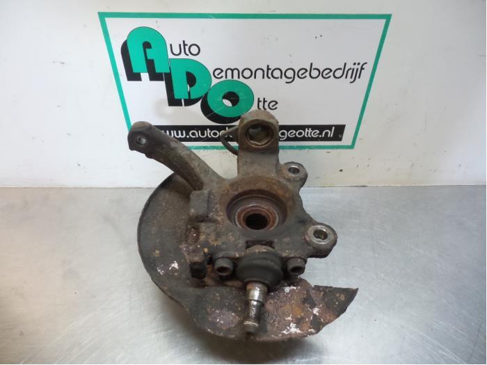 Fusee links-voor van een Volkswagen Transporter (Transporter, Gebruikt, -, Volkswagen, -