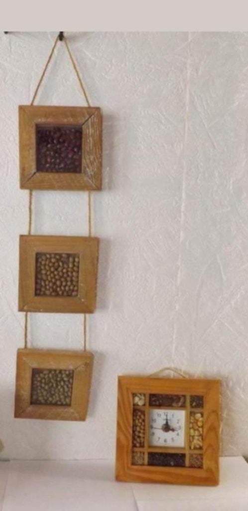 Lot décorations avec graines horloge cadre, Enlèvement ou Envoi, Comme neuf, Bois, Objet de décoration