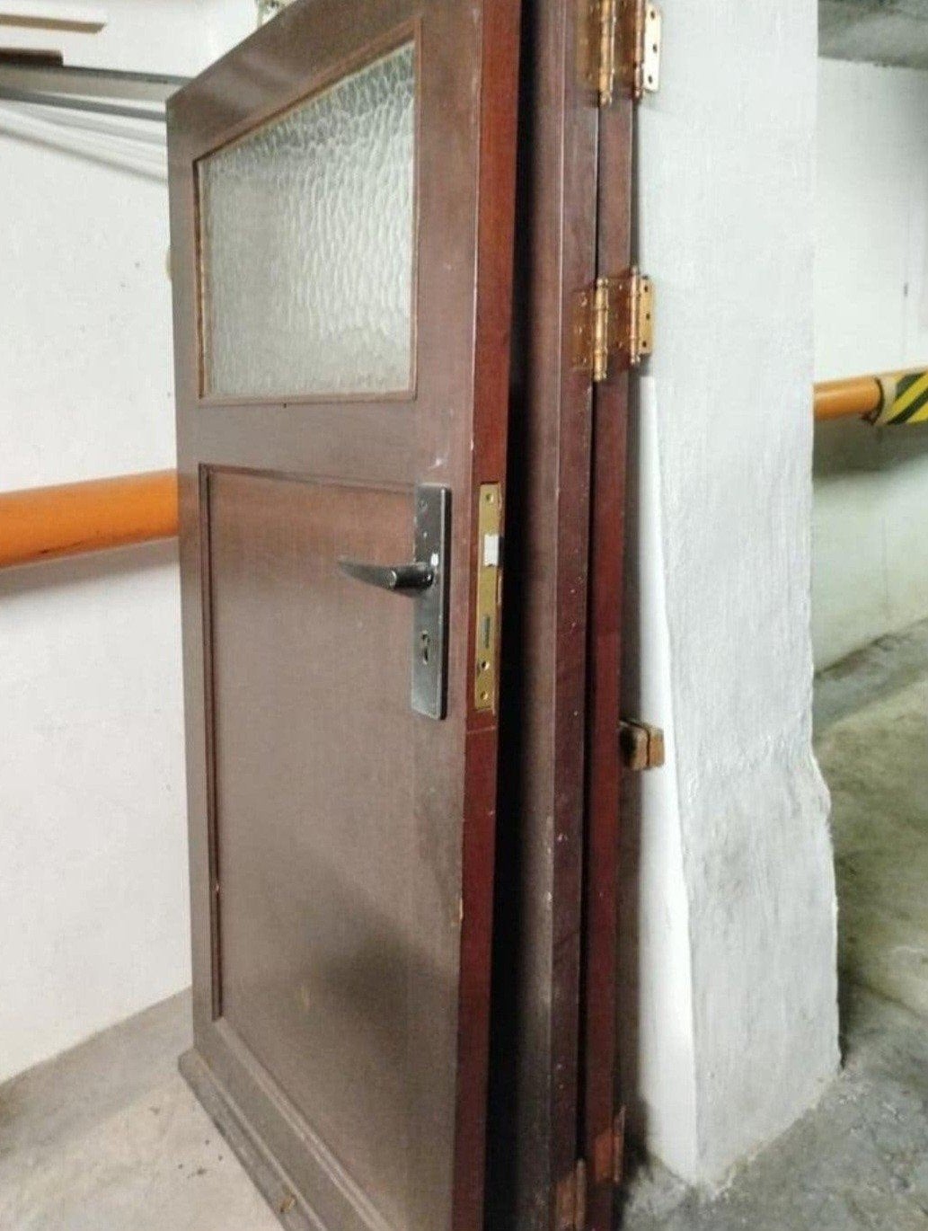 Massief hout - garagepoort, Doe-het-zelf en Bouw, Ophalen, Gebruikt, 25 tot 50 mm, Plank