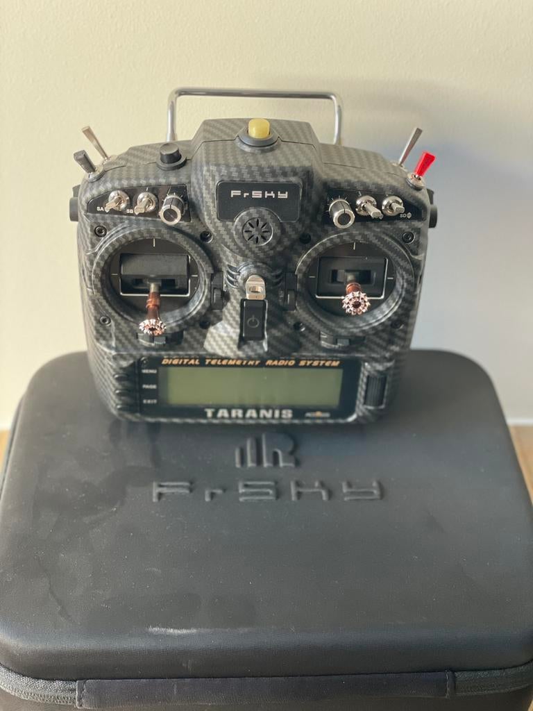 Frsky Taranis X9D plus, Hobby & Loisirs créatifs, Enlèvement, Neuf