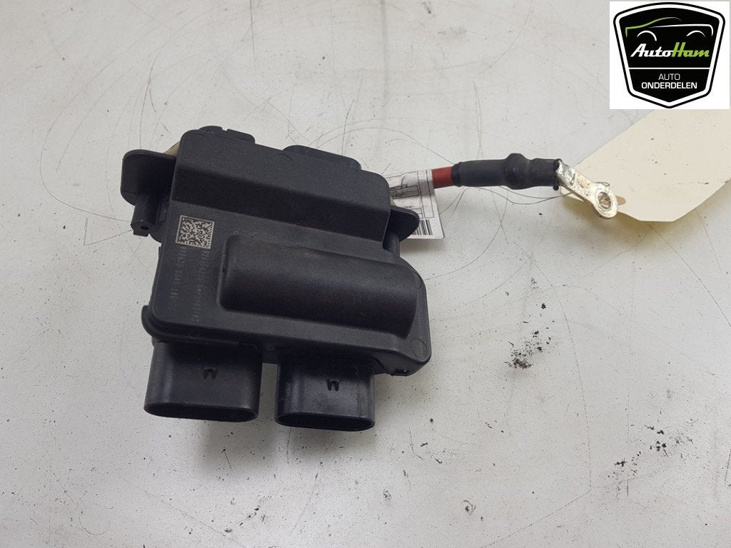 BOITIER FUSIBLES BMW X5 (F15) (|928550205|61149285502|), Utilisé, BMW, Petuelring 130
80809  München, DE, Bayerische Motoren Werke AG