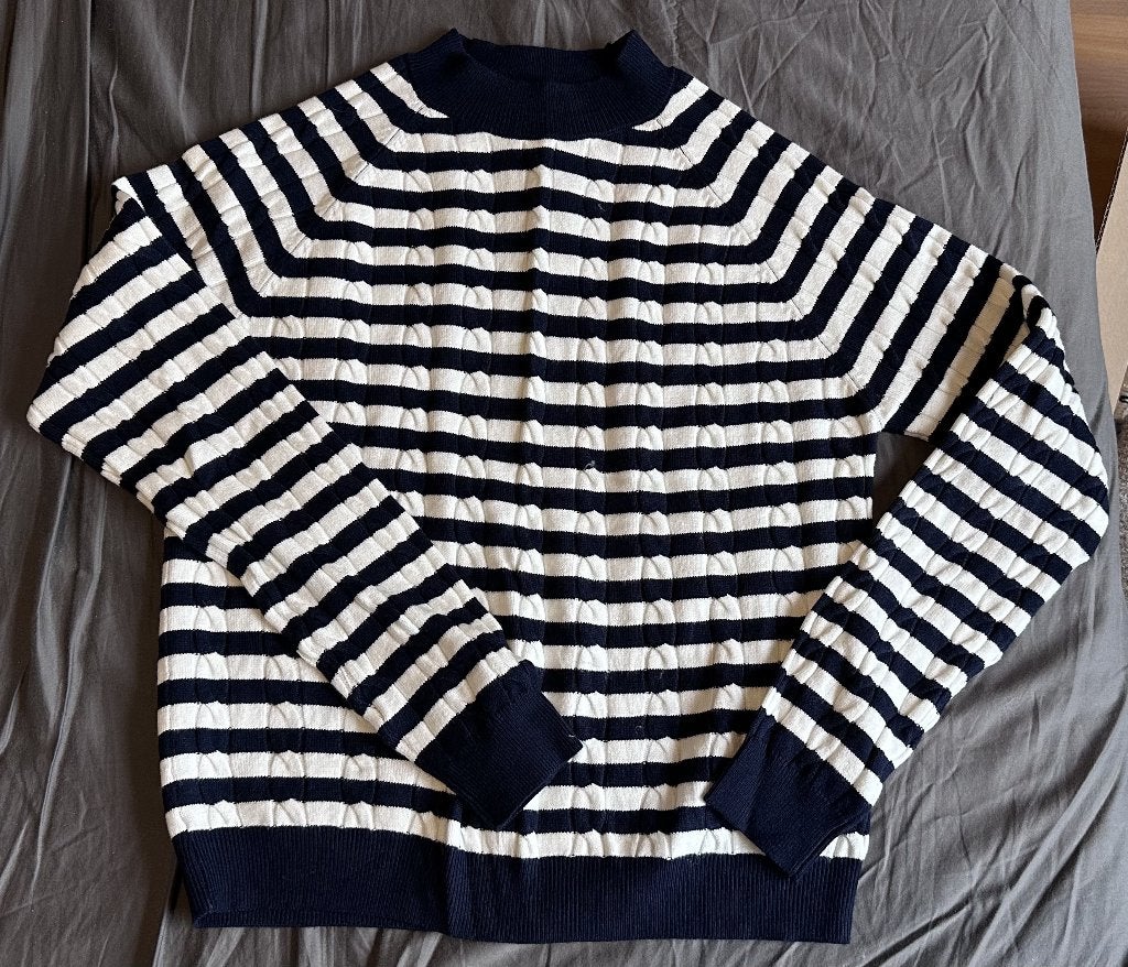 Pull rayé blanc et bleu marine L 10€, Vêtements | Femmes, Taille 42/44 (L), Primark, Comme neuf, Enlèvement