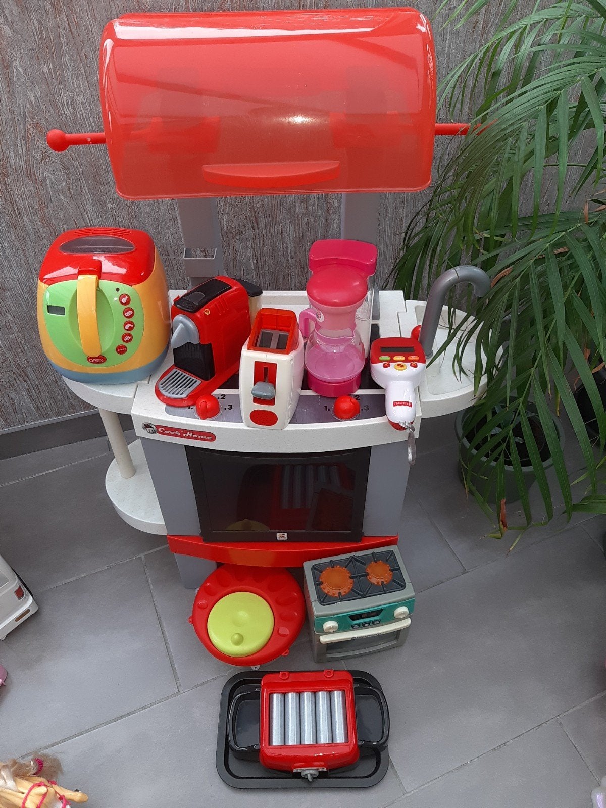Cuisine avec accessoires pour fille, Enfants & Bébés, Enlèvement, Fille