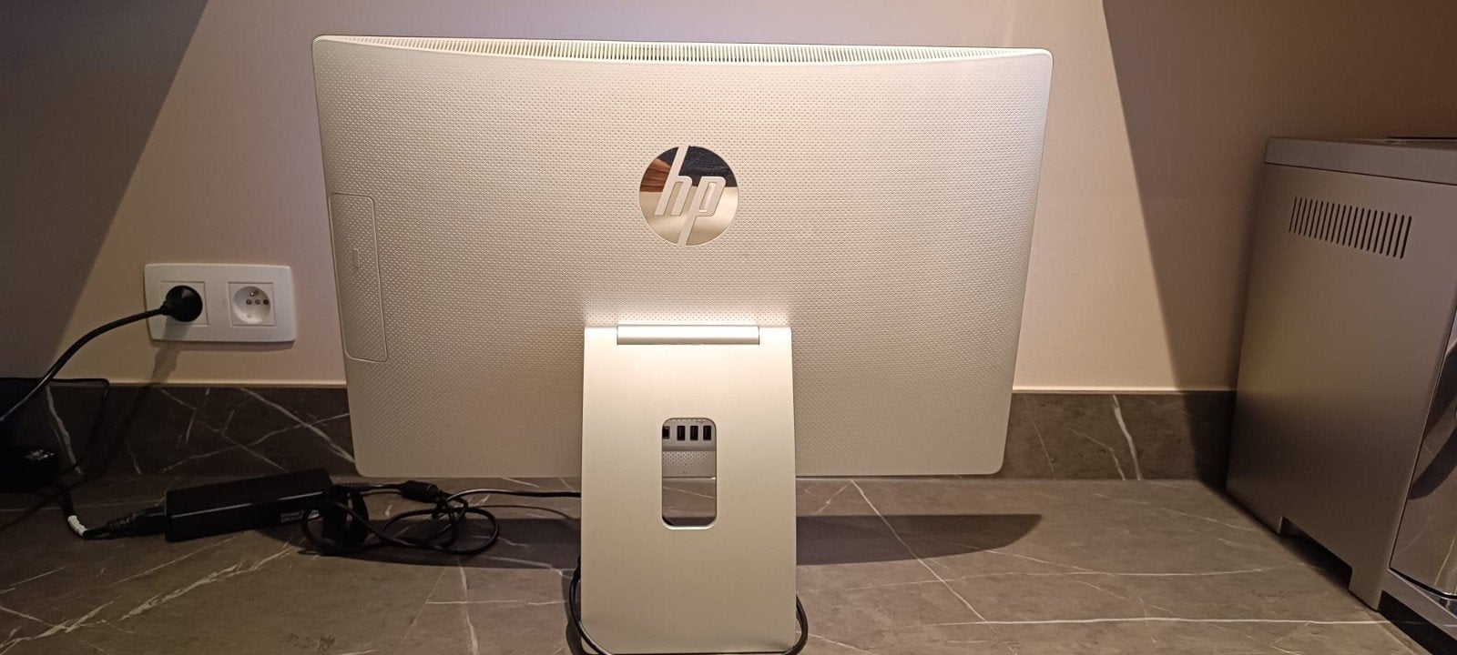 HP PAVILION ALL-IN-ONE 23" WINDOWS 11, Enlèvement