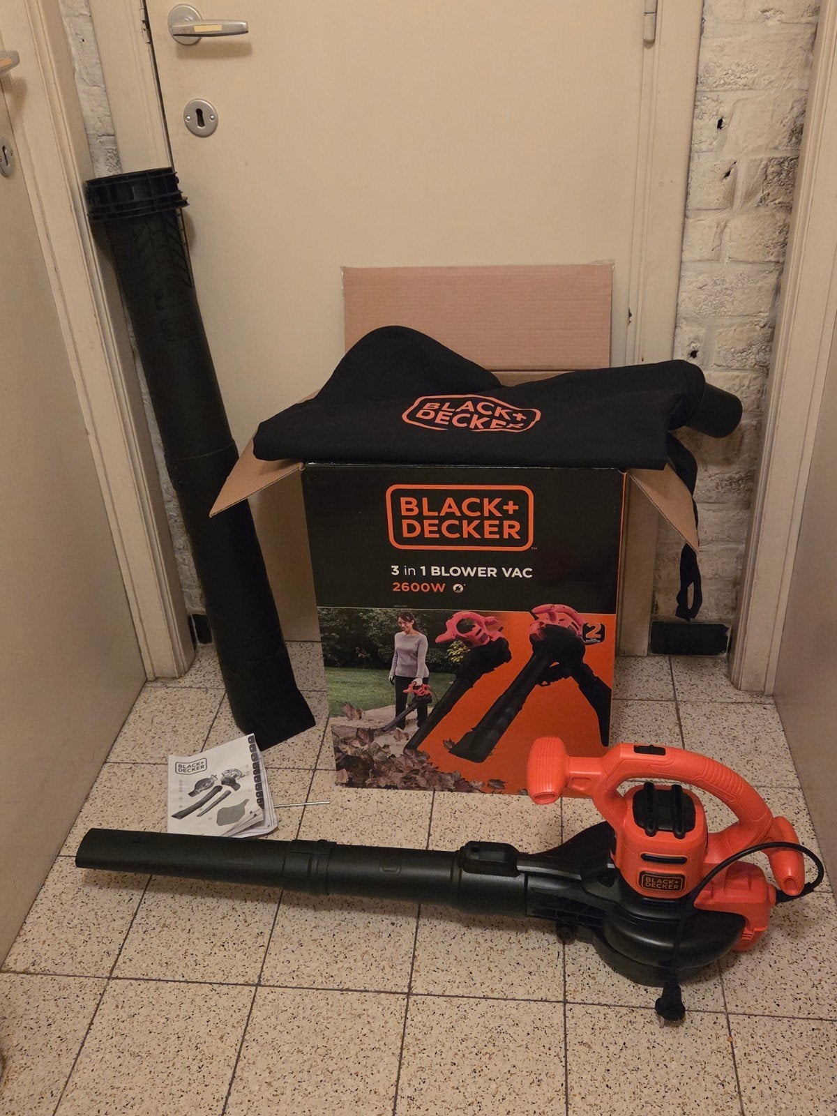 Aspirateur, souffleur, broyeur Black + Decker 3 en 1, Enlèvement