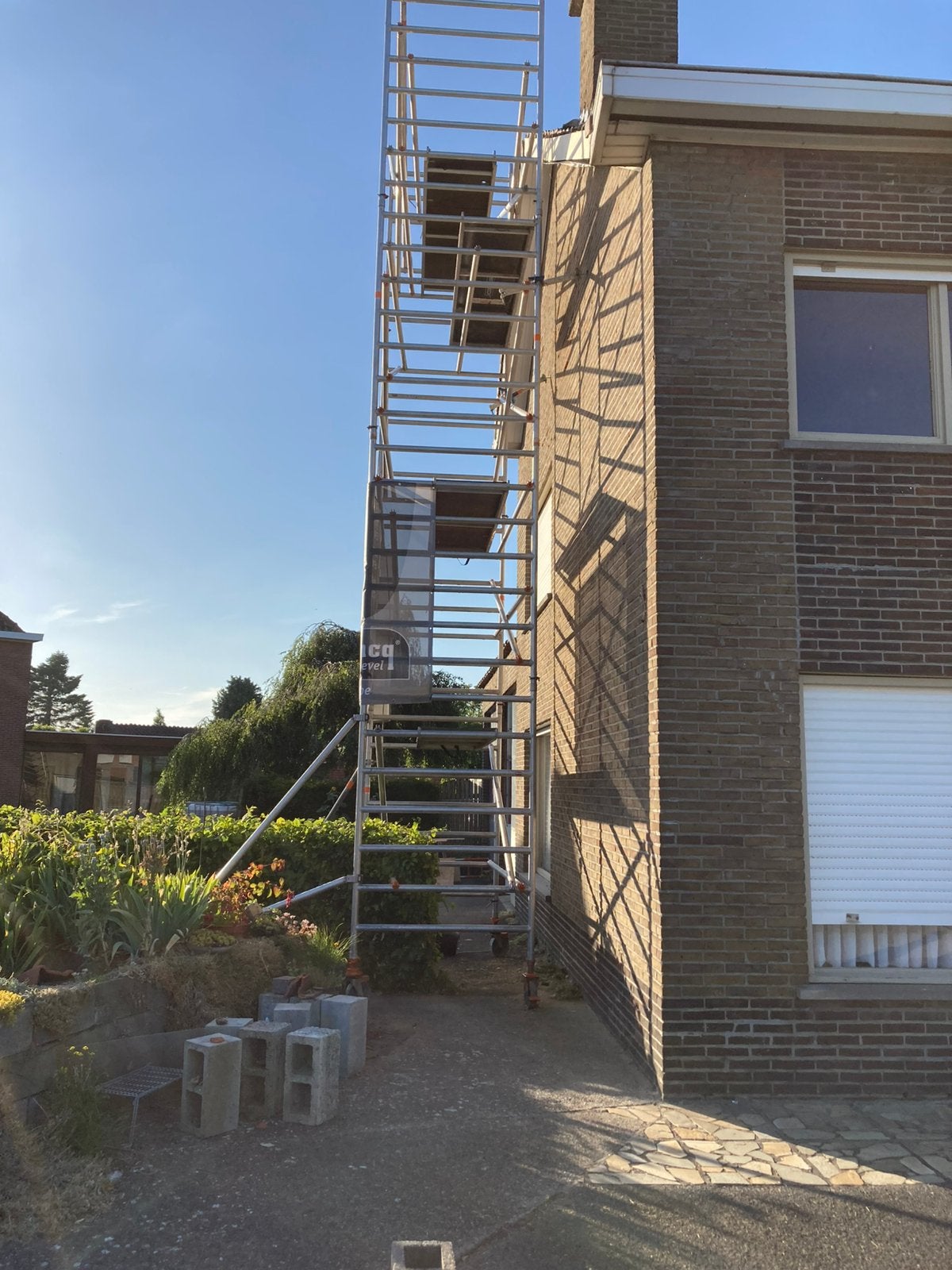 Altrex stellingen 2 stuks werkhoogte 12m, Bricolage & Construction, Enlèvement, Utilisé, Échafaudage fixe ou roulant, 5 mètres de hauteur ou plus