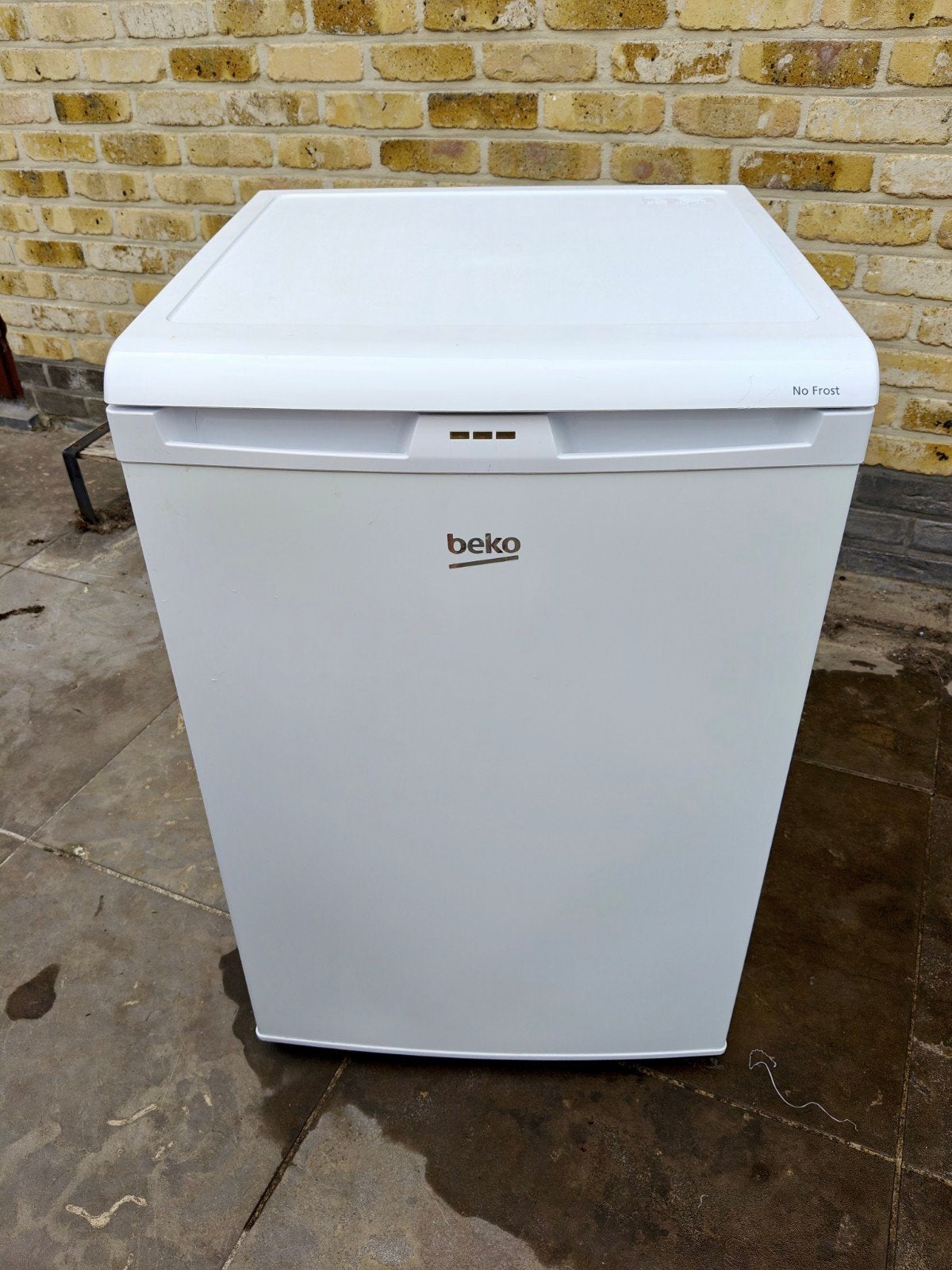 Diepvries Beko FNE1073N, Ophalen