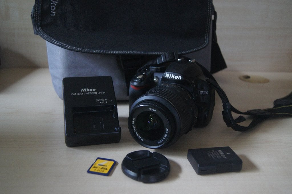 Nikon D3100 DSLR + AF-S DX 18-55mm G VR Kit, Audio, Tv en Foto, 14 megapixels, Spiegelreflex, Zo goed als nieuw, Nikon
