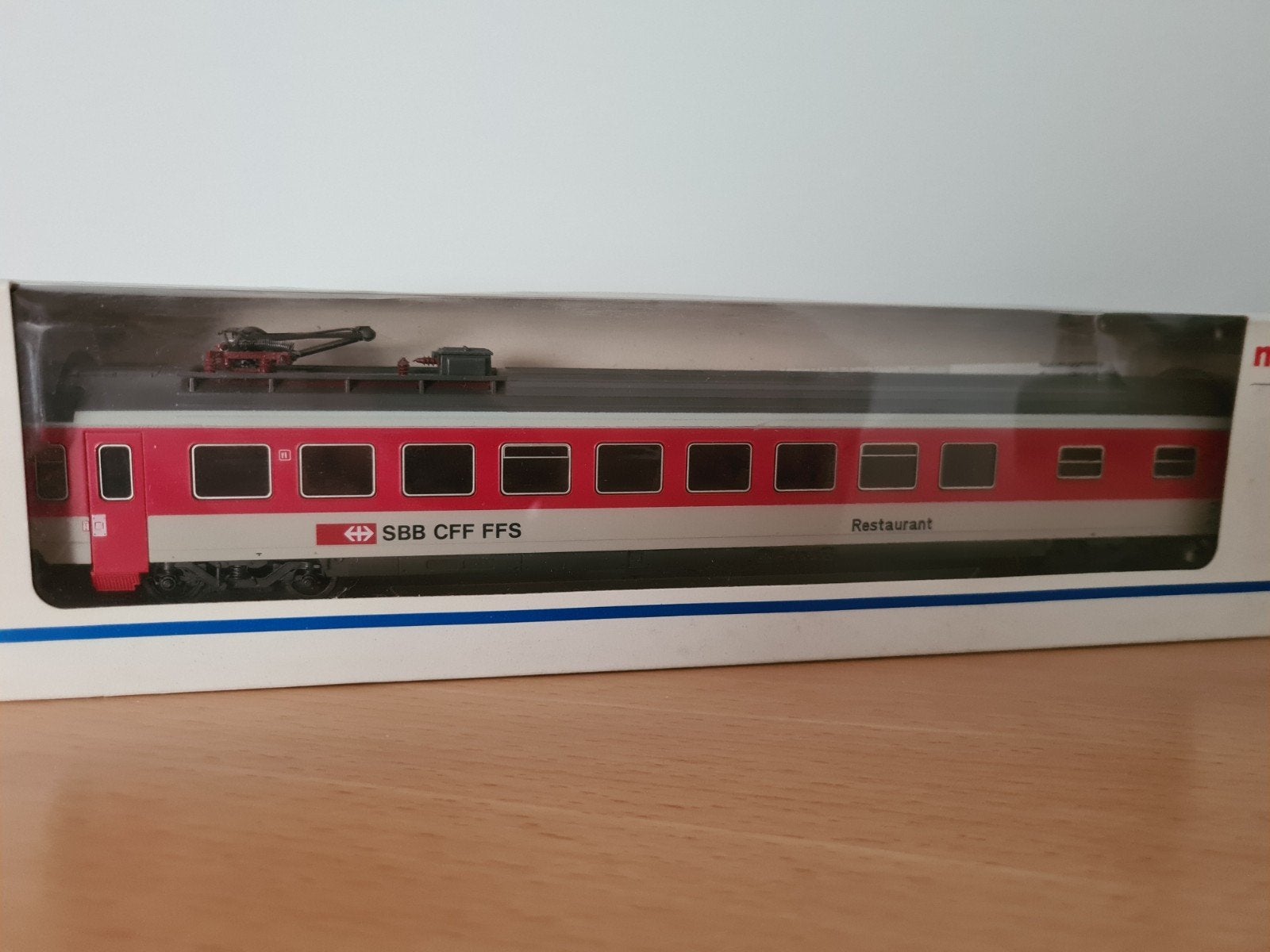 Märklin SBB 4217 restaurantwagen in karton, Wisselstroom, Gebruikt, Wagon, Ophalen of Verzenden