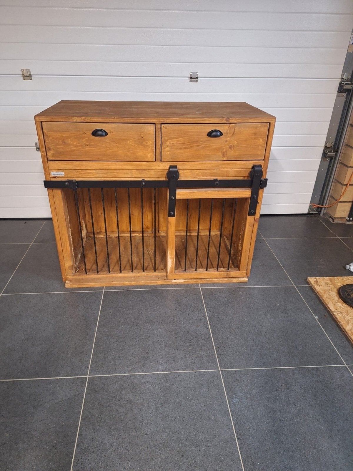 op te knappen houten bench met knaagschade, Enlèvement