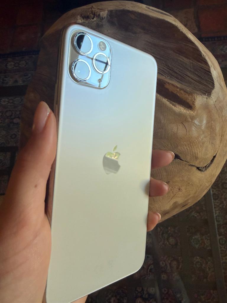 iPhone 12 Pro Max, 70 %, Gebruikt, Wit, 64 GB