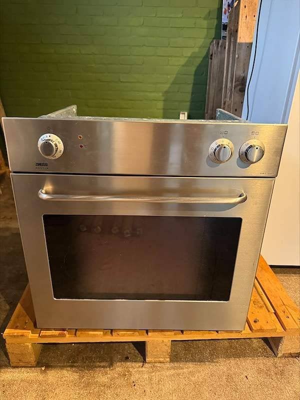 Zanussi oven (inbouw) + gasfornuis (4 pits), Electroménager, Fours, Enlèvement, Utilisé, Air chaud, 60 cm ou plus