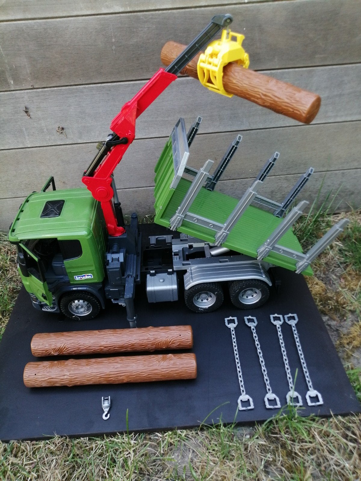 Bruder vrachtwagen met bomen, Kinderen en Baby's, Speelgoed |Speelgoedvoertuigen, Ophalen, Gebruikt