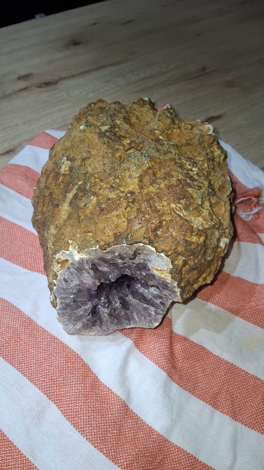 Grande Géode Améthyste Brute Entière 5kg+ - 26cm, Enlèvement, Comme neuf