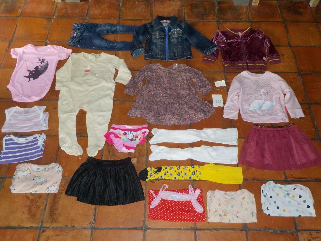 Prachtig pakket baby merkkleding voor meisjes maat 74 -set 2, Kinderen en Baby's, Ophalen of Verzenden, Gebruikt, Maat 74