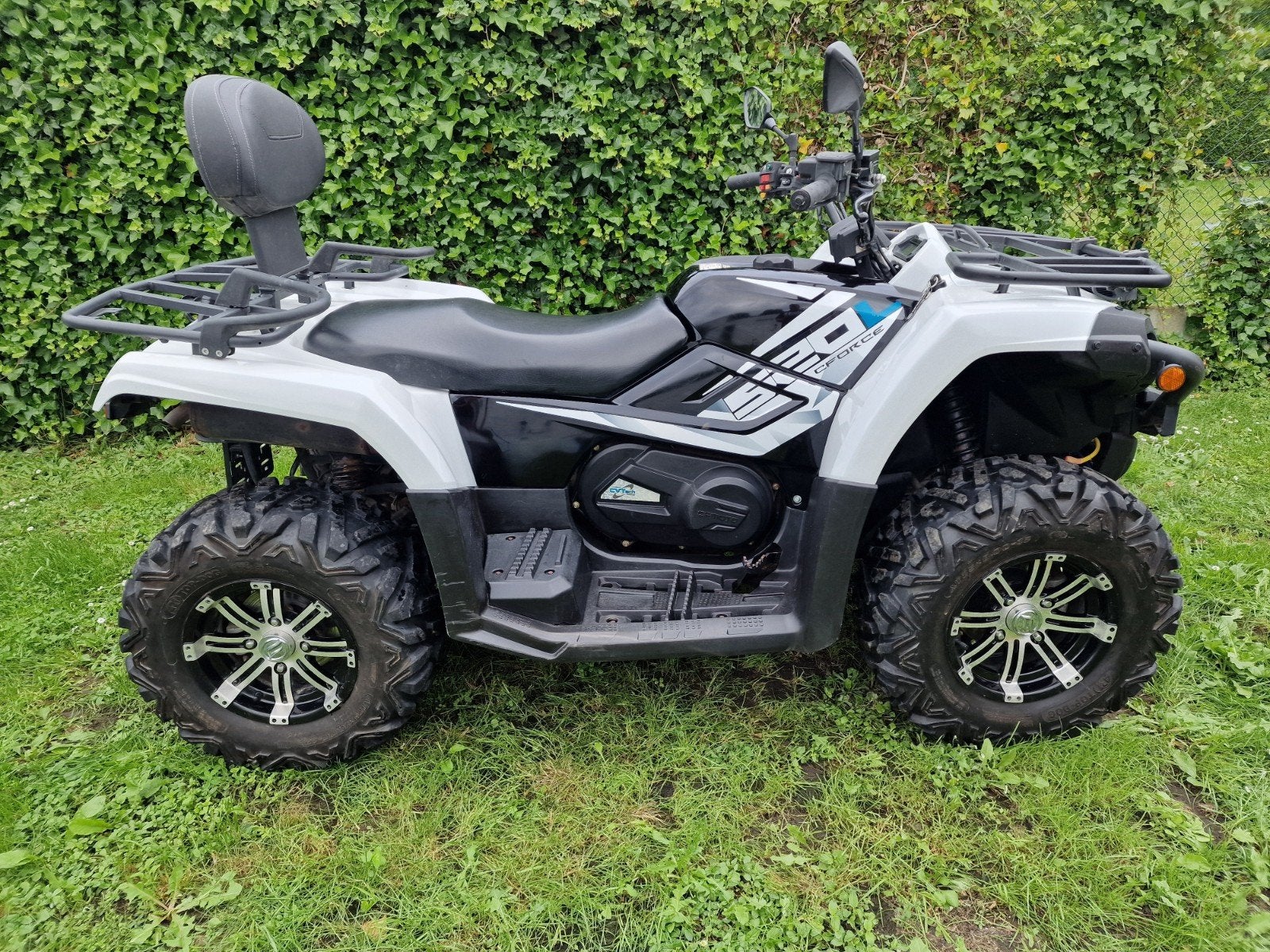 Quad CF MOTO 520L CFORCE – Super état, Motos
