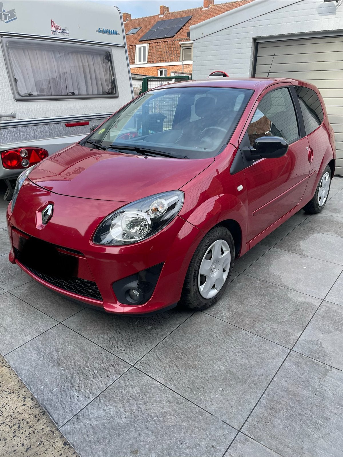 Renault Twingo met trekhaak en slechts 112.000 km, Autos, Renault, Rouge, Euro 5, Boîte manuelle, 1055 kg