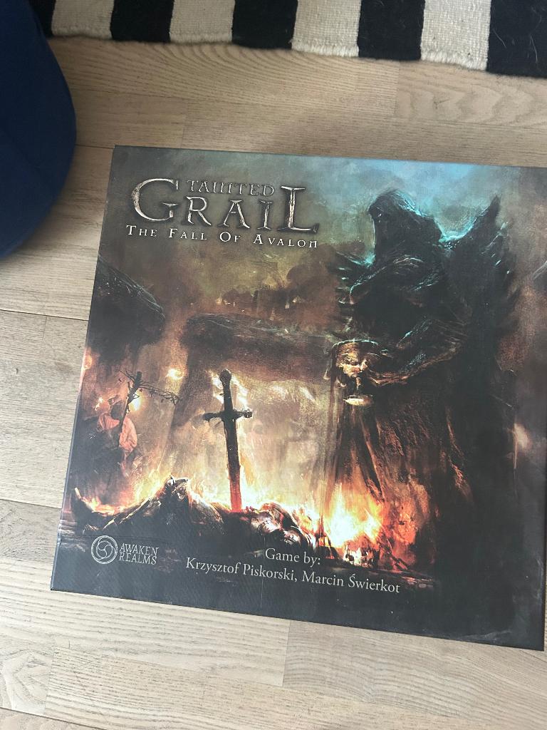 Tainted Grail: Fall of Avalon, Hobby en Vrije tijd, Gezelschapsspellen | Bordspellen, Ophalen