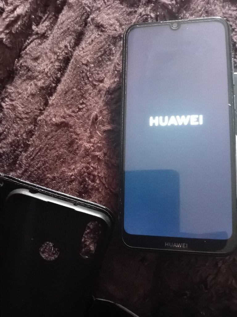 huawei  y6, Télécoms, 3 à 6 mégapixels, Comme neuf, Bleu, Écran tactile
