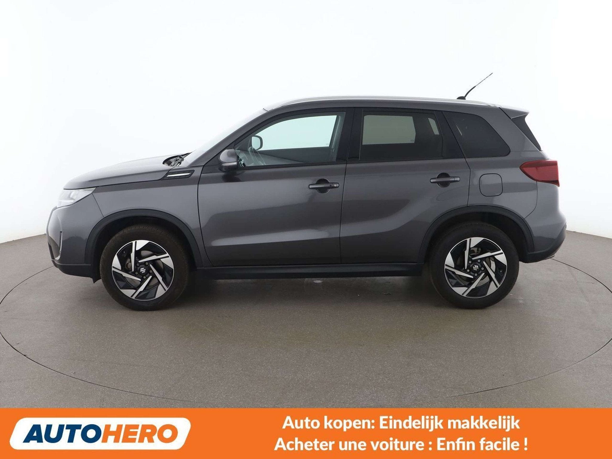 Suzuki Vitara 1.4 BoosterJet Mild-Hybrid Comfort 4x2, Autos, Argent ou Gris, Achat, Volant multifonction, 5 portes