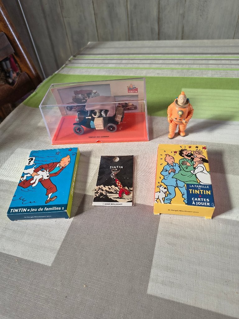 kuifje tintin in congo + kaarten + figuurtje + sleutelhanger, Verzamelen, Ophalen of Verzenden, Zo goed als nieuw