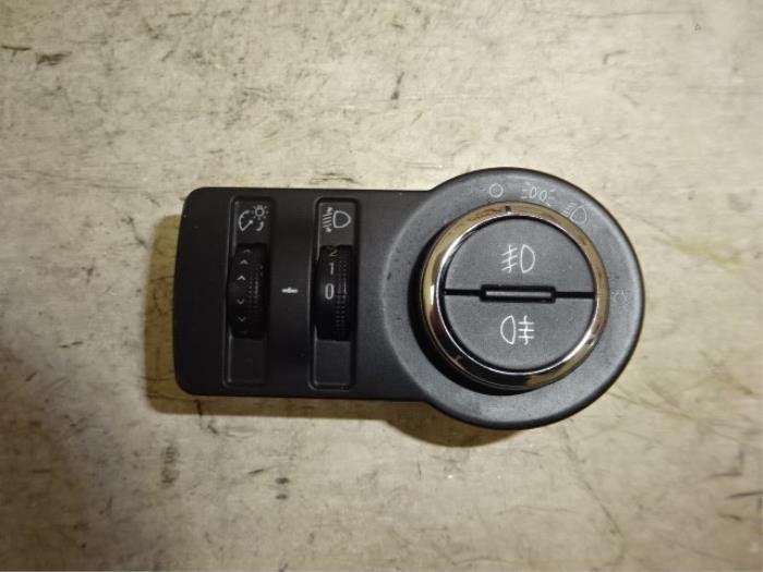 Commutateur lumière d'un Opel Astra, -, Opel, 3 mois de garantie, Utilisé