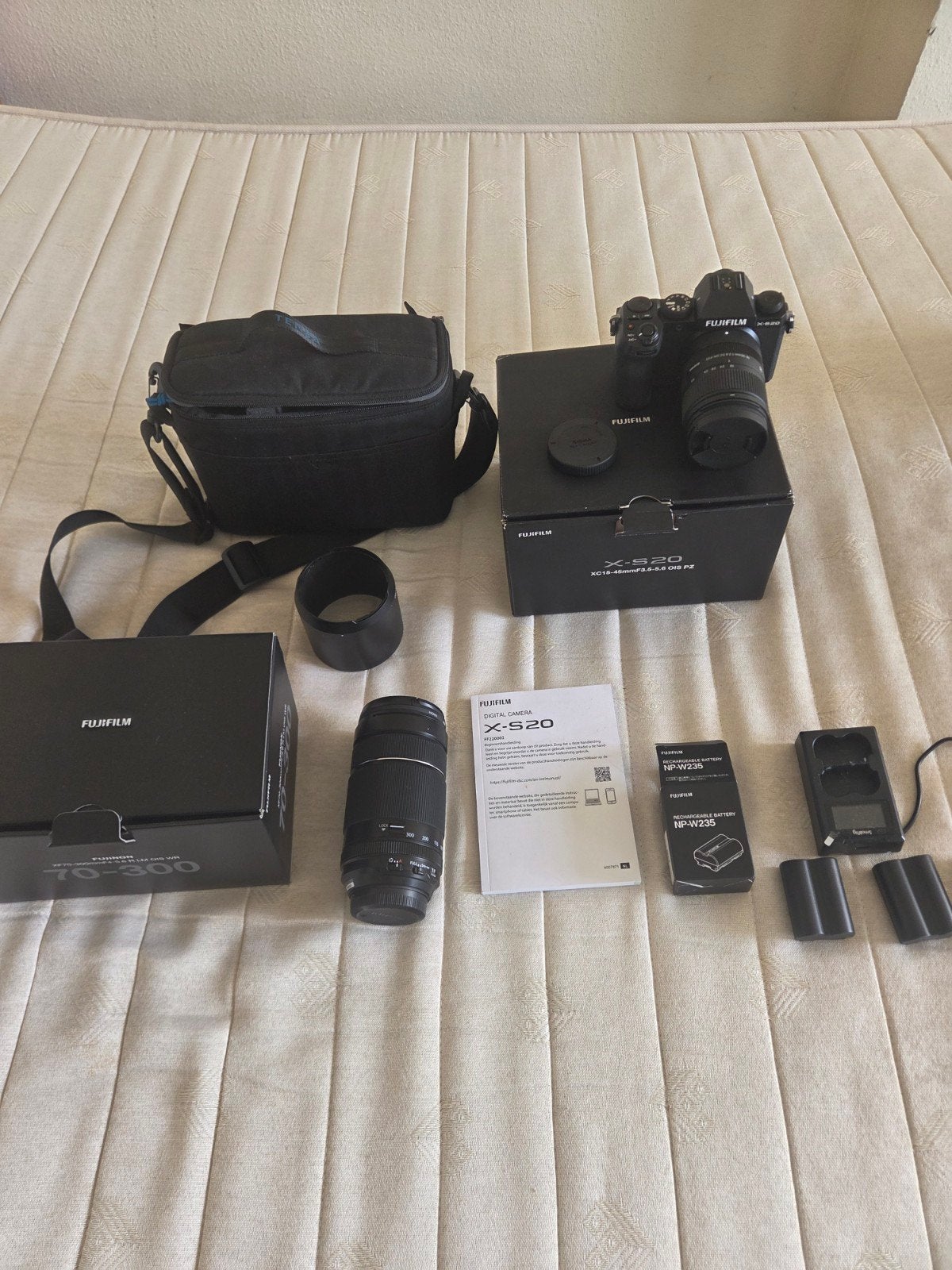 Apareil foto pro fuji avec 2. Objectif jamais servis, Audio, Tv en Foto, DVD spelers, Ophalen