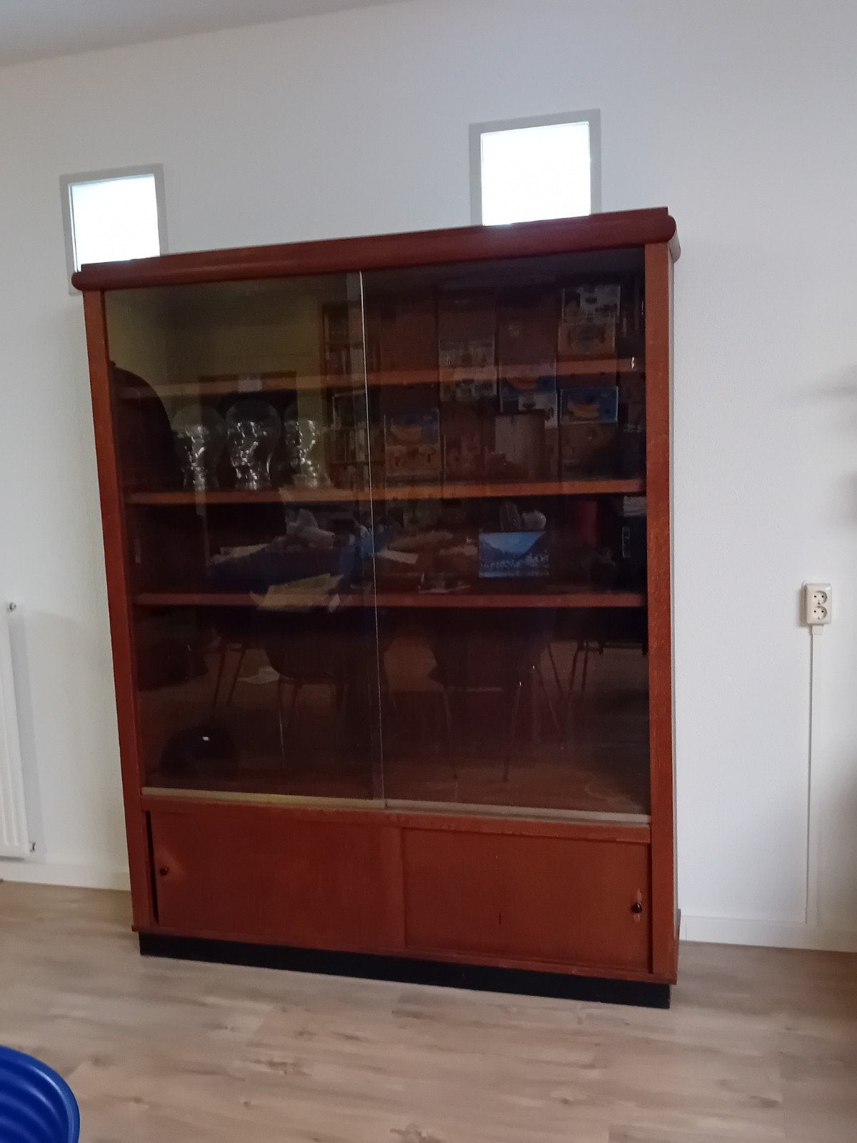 Armoire scolaire / bibliothèque / vitrine 200x156x40, Enlèvement