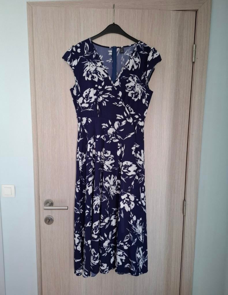 Nieuw! Lange jurk Shein maat 40, Kleding | Dames, Maat 38/40 (M), Nieuw, Ophalen of Verzenden, Onder de knie