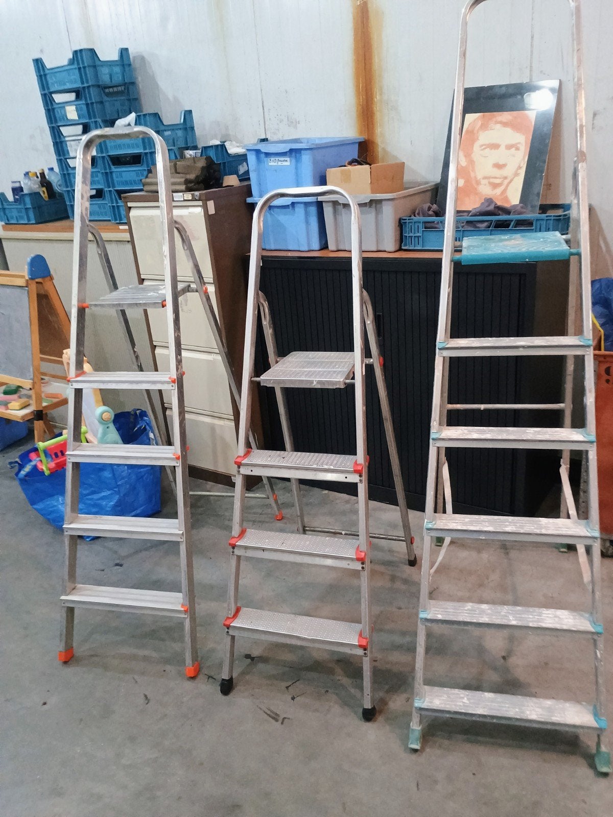 3 ALUMINIUM LADDERS MET 3 TOT 5 TREDEN, Doe-het-zelf en Bouw, Ladders en Trappen, Ophalen
