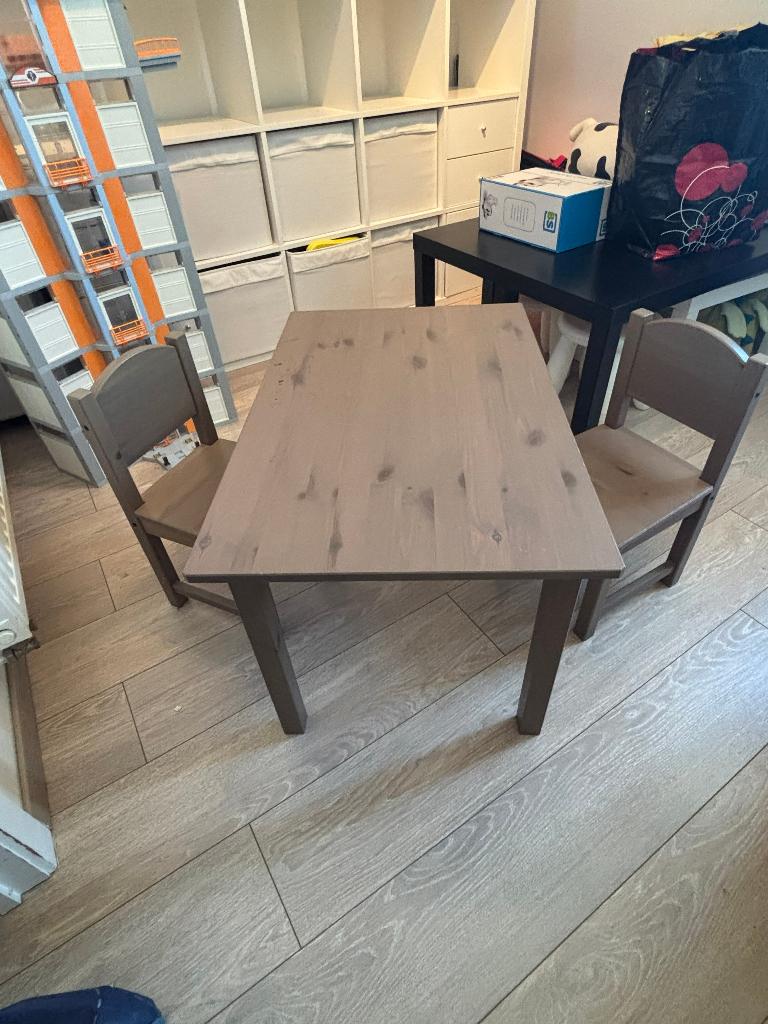 Kinder tafel en stoelen, Ophalen, Gebruikt, Tafel(s) en Stoel(en)