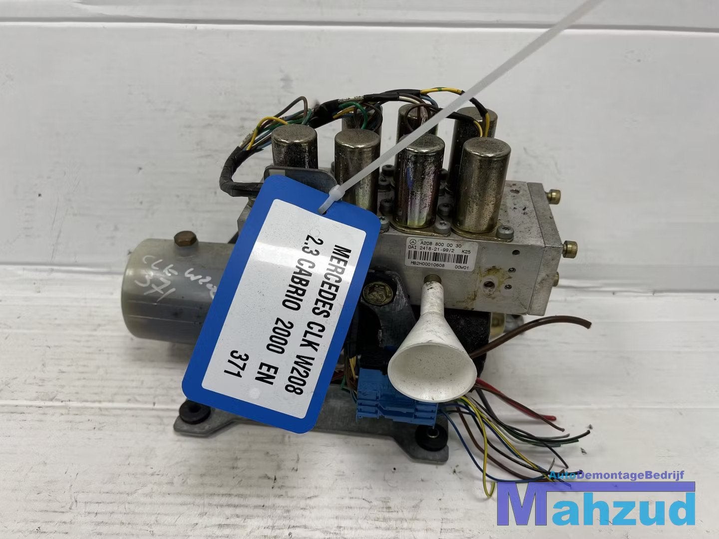MERCEDES CLK W208 cabrio Dak motor 1998-2002, Auto-onderdelen, Gebruikt, Mercedes-Benz AG, Mercedes-Benz, Mercedesstrasse 120
70372  Stuttgart, DE
