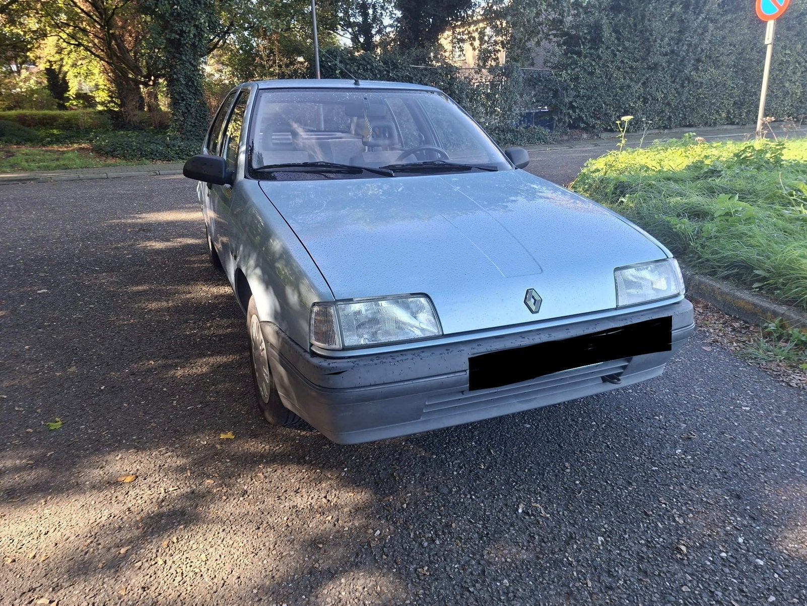 Renault 19 oldtimer 43000km benzine, Autos, Achat, Noir, 5 portes, 5 places