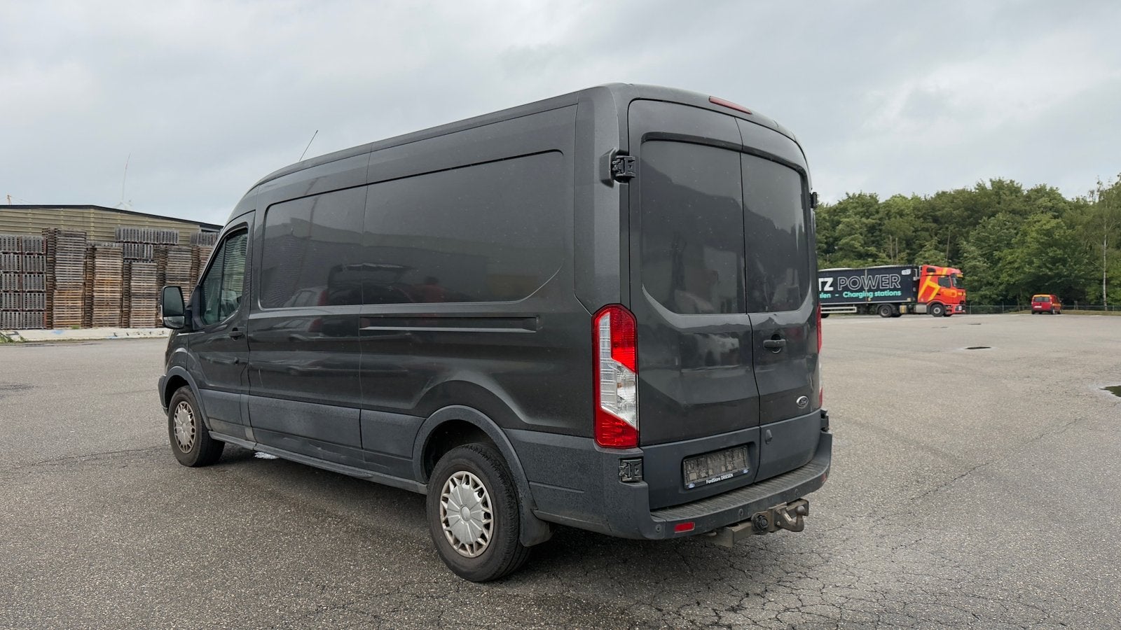 Ford Transit 2.2 TDCi L2H2 AWD LICHTE VRACHT EXPORT, Stof, 4 cilinders, Zwart, Bedrijf