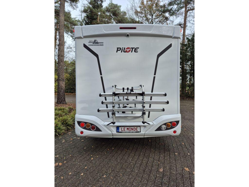 Pilote Essentiel G 740 AUT. 9-T TWINBED TV Solar, Caravanes & Camping, Camping-cars, Autres marques, Entreprise, Intégral
