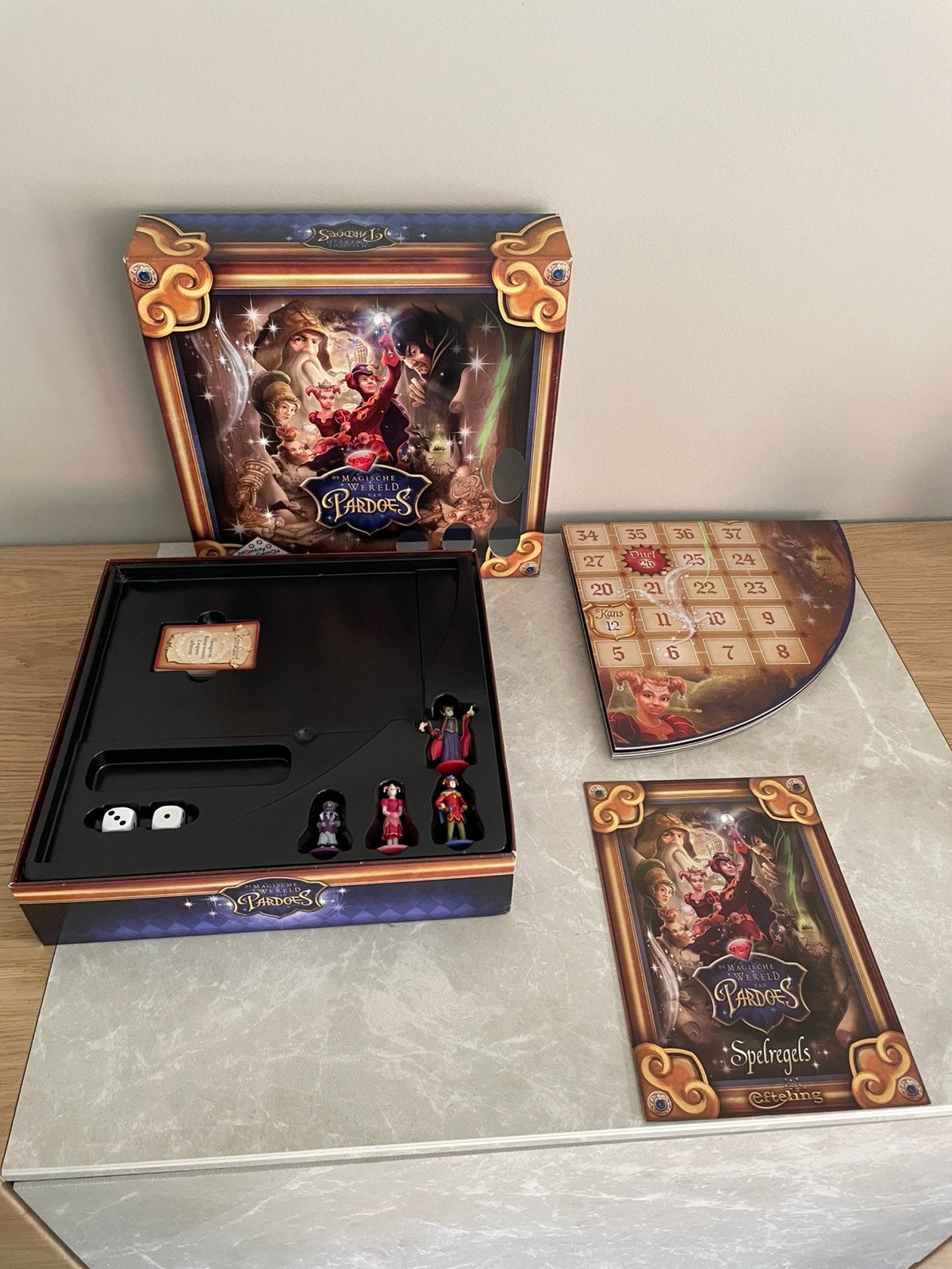 De magische wereld van Pardoes Efteling bordspel, Ophalen of Verzenden, Zo goed als nieuw