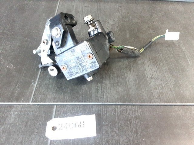 FES125 Pantheon 1997 - 2006 Honda Rempomp D1-55831