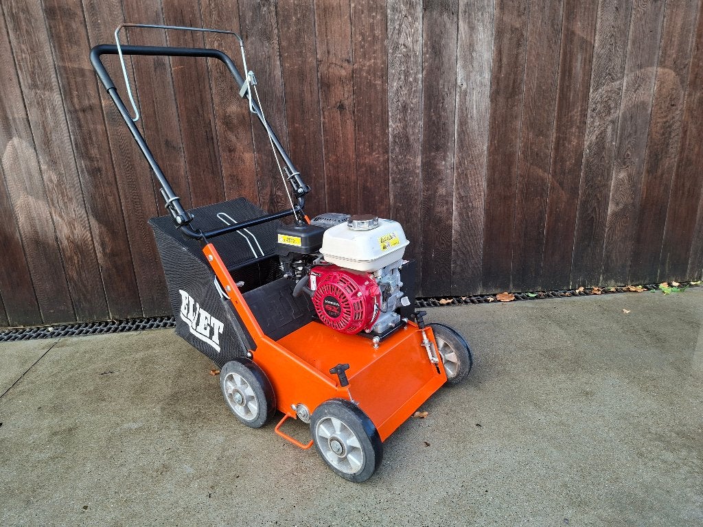 ELIET E401VM: Verticuteermachine, Tuin en Terras, Ophalen, Zo goed als nieuw, Benzine, Eliet