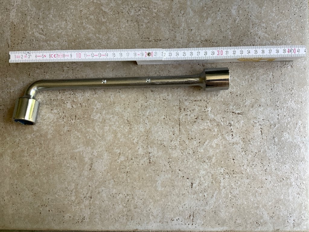 Clé à Pipe de 24, Bricolage & Construction, Outillage | Outillage à main, Enlèvement, Utilisé, Clé/cliquet, Autres marques