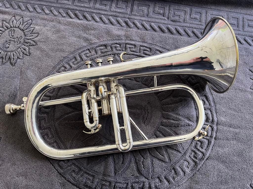 Clairon Courtois simol/ Bb, Musique & Instruments, Instruments à vent | Trompettes, Enlèvement ou Envoi, Utilisé, Autres types