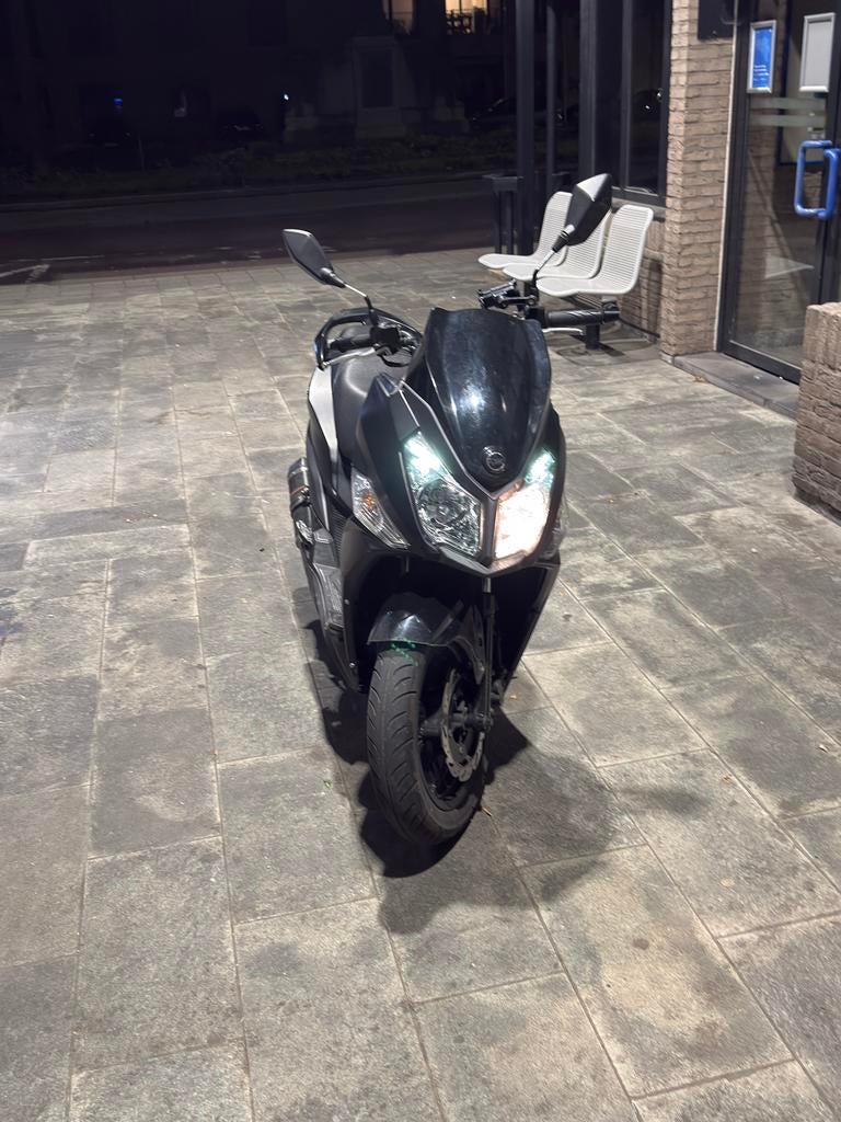 Sym avec 14  50cc, Vélos & Vélomoteurs, Scooters | SYM, Autres modèles, Comme neuf, Enlèvement, Classe A (25 km/h)