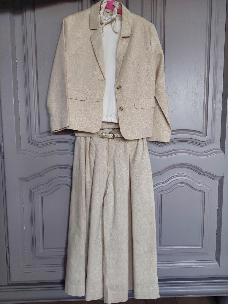 communie broek + blazer + t-shirt meisje 128 /134 nieuwstaat, Ensemble, Comme neuf, Enlèvement, JBC MILA STAR