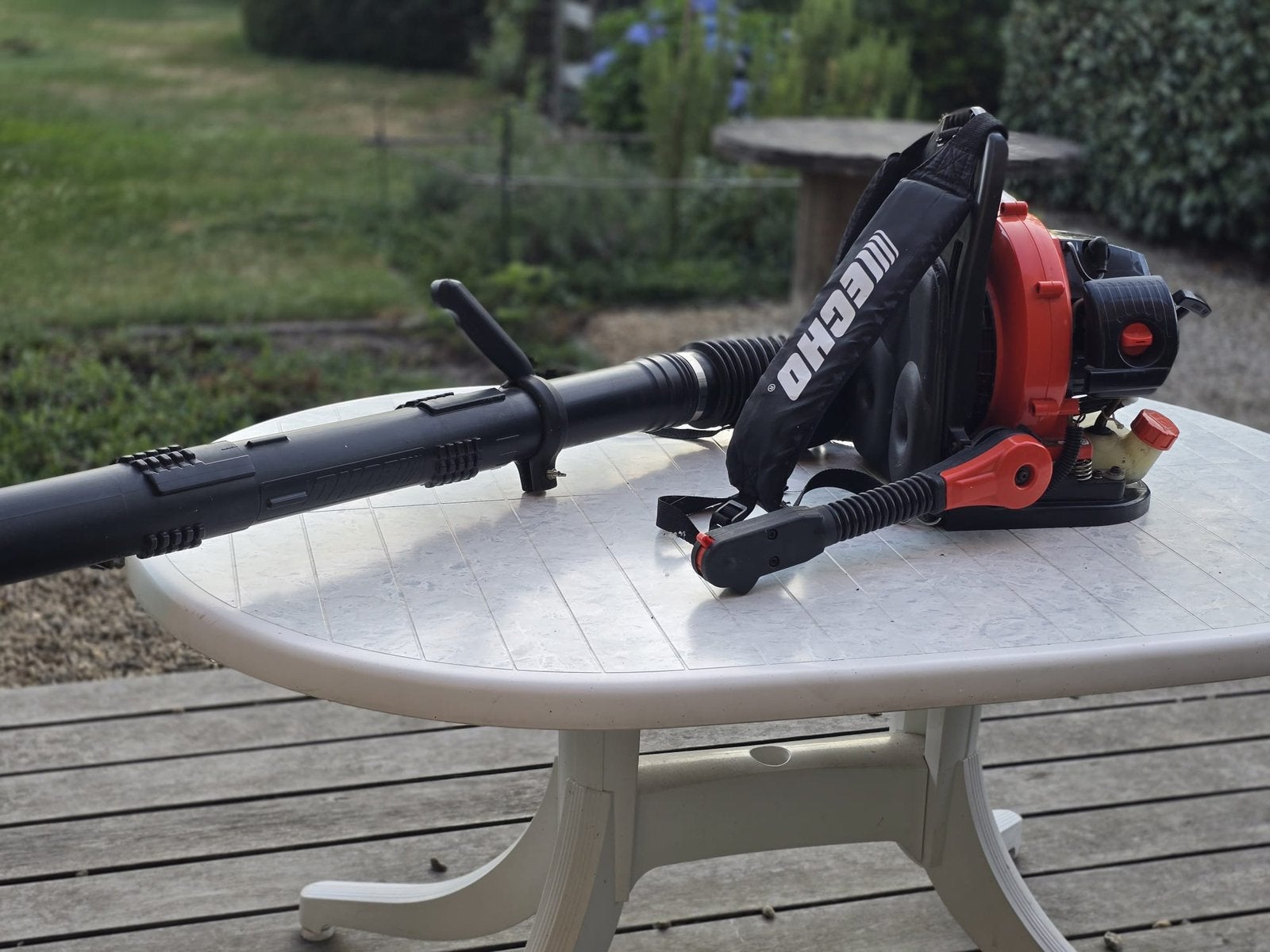 Bladblazer benzinne, Tuin en Terras, Ophalen, Zo goed als nieuw, Accu