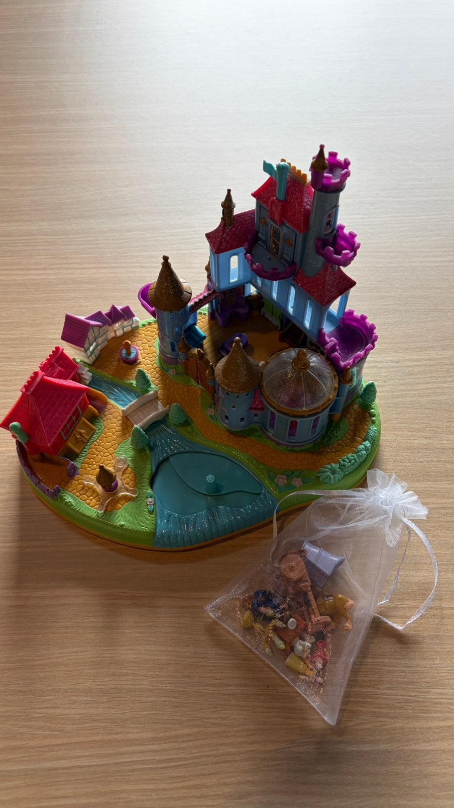Polly Pocket Disney Kasteel Belle en het beest, Ophalen of Verzenden, Zo goed als nieuw