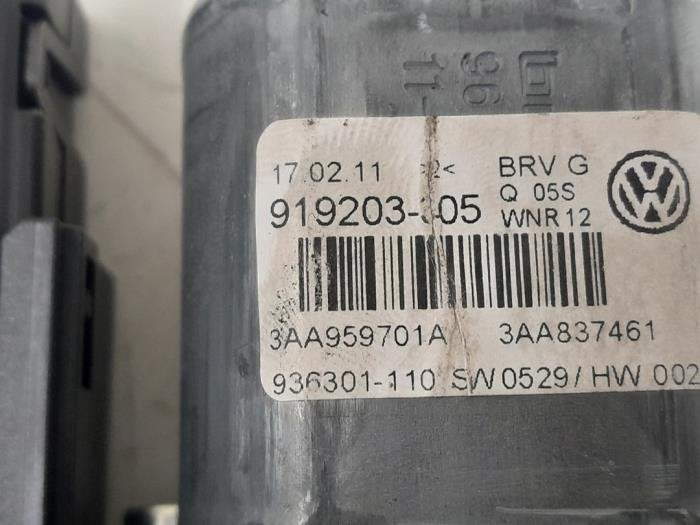 Moteur de vitre portière d'un Volkswagen Passat, Volkswagen, -, 3 mois de garantie, Utilisé
