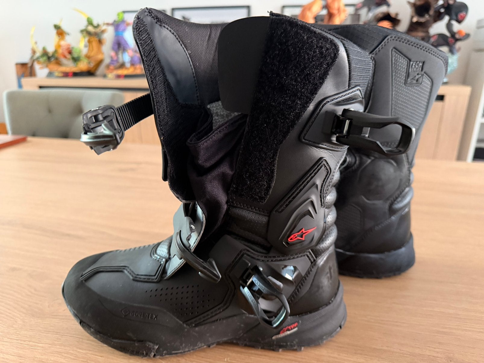 Botte Alpinestars, Enlèvement, Bottes