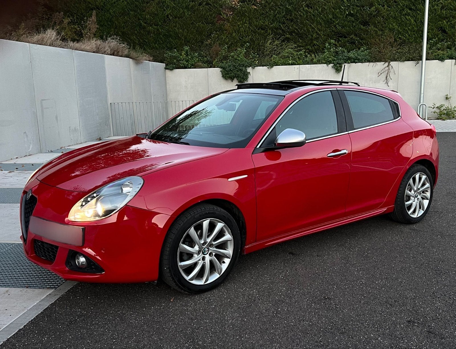 Alfa Romeo Giulietta 1.4 TB Eerste Eigenaar Euro6b, Auto's, Voorwielaandrijving, 4 cilinders, Leder, Particulier